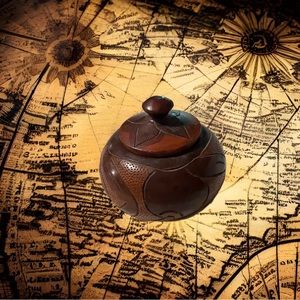 Wooden Trinket Jar (Vintage)